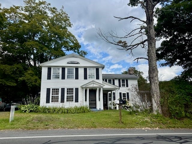 4-bed Single Family at 604 Main Road, Granville