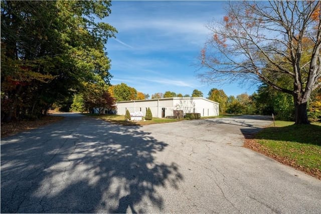 Comercial de 0 habitaciones en 24 Doring, Killingly