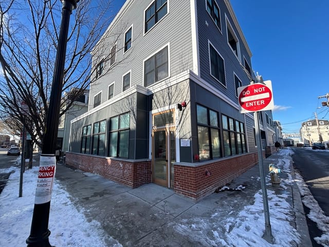 Comercial de 0 habitaciones en 747 Cambridge Street, Cambridge