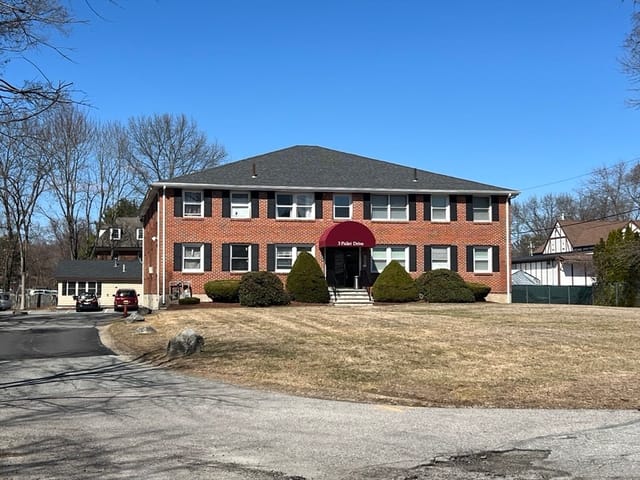 2-bed Condo at 3 Pailet Dr # 7, Chelmsford