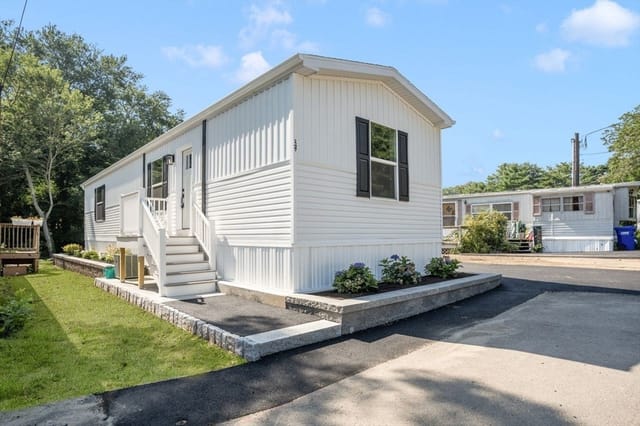 2-bed Single Family at 4 Northwest # 4, North Attleboro