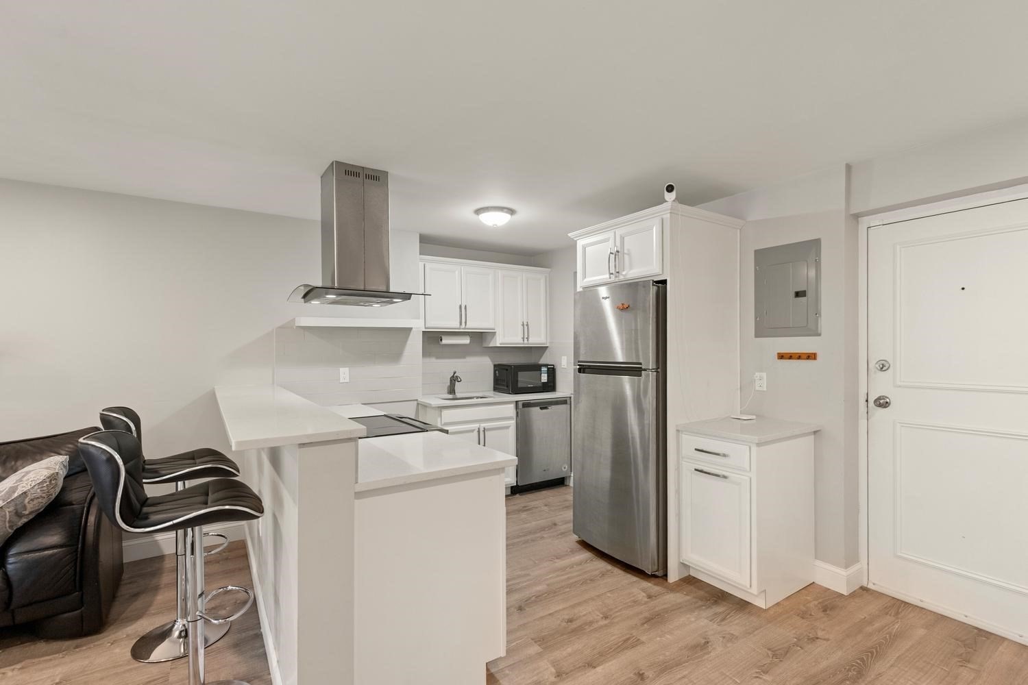 1-bed Condo at 26 W Wyoming Avenue # 2D, Melrose