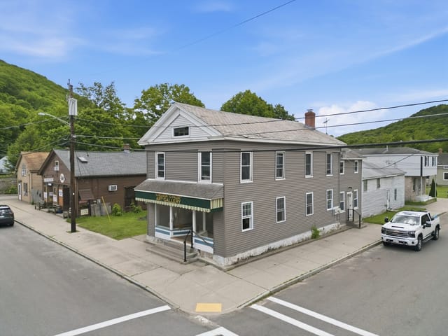 Comercial de 0 habitaciones en 27 Main St, Chester