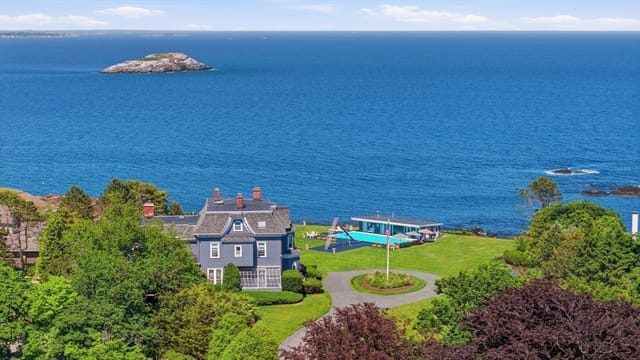 10-bed Single Family at 374 Nahant Road, Nahant