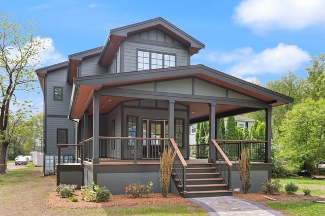 Casa Unifamiliar de 4 quartos em 127R Beach Street, Sharon