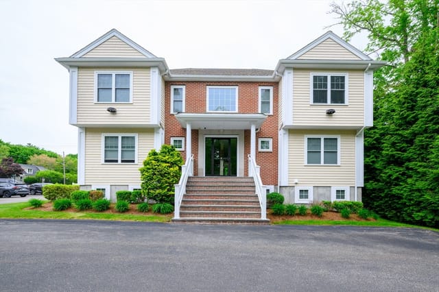 11-bed Multi-Family at 154 Bedford St, Abington