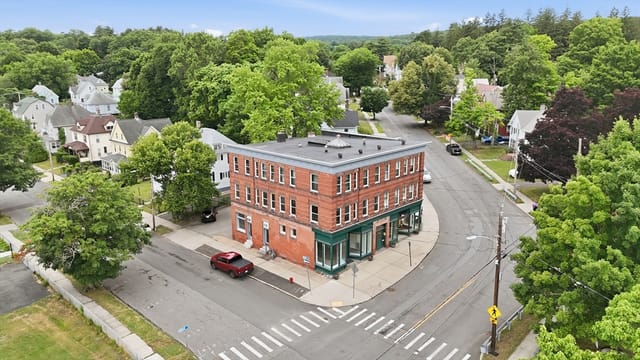Comercial de 0 quartos em 226-230 Sargeant St, Holyoke