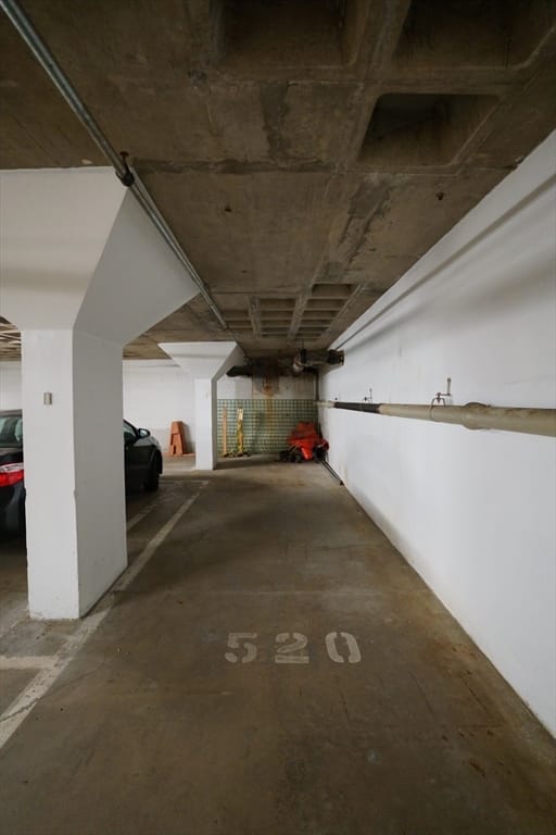 Terreno de 0 habitaciones en 9 Hawthorne Pl Pkg 520, Boston
