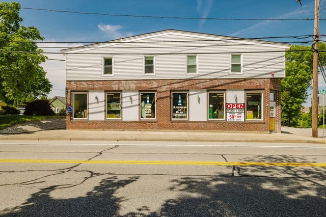 Multifamiliar de 2 habitaciones en 1019 Main Rd, Tiverton