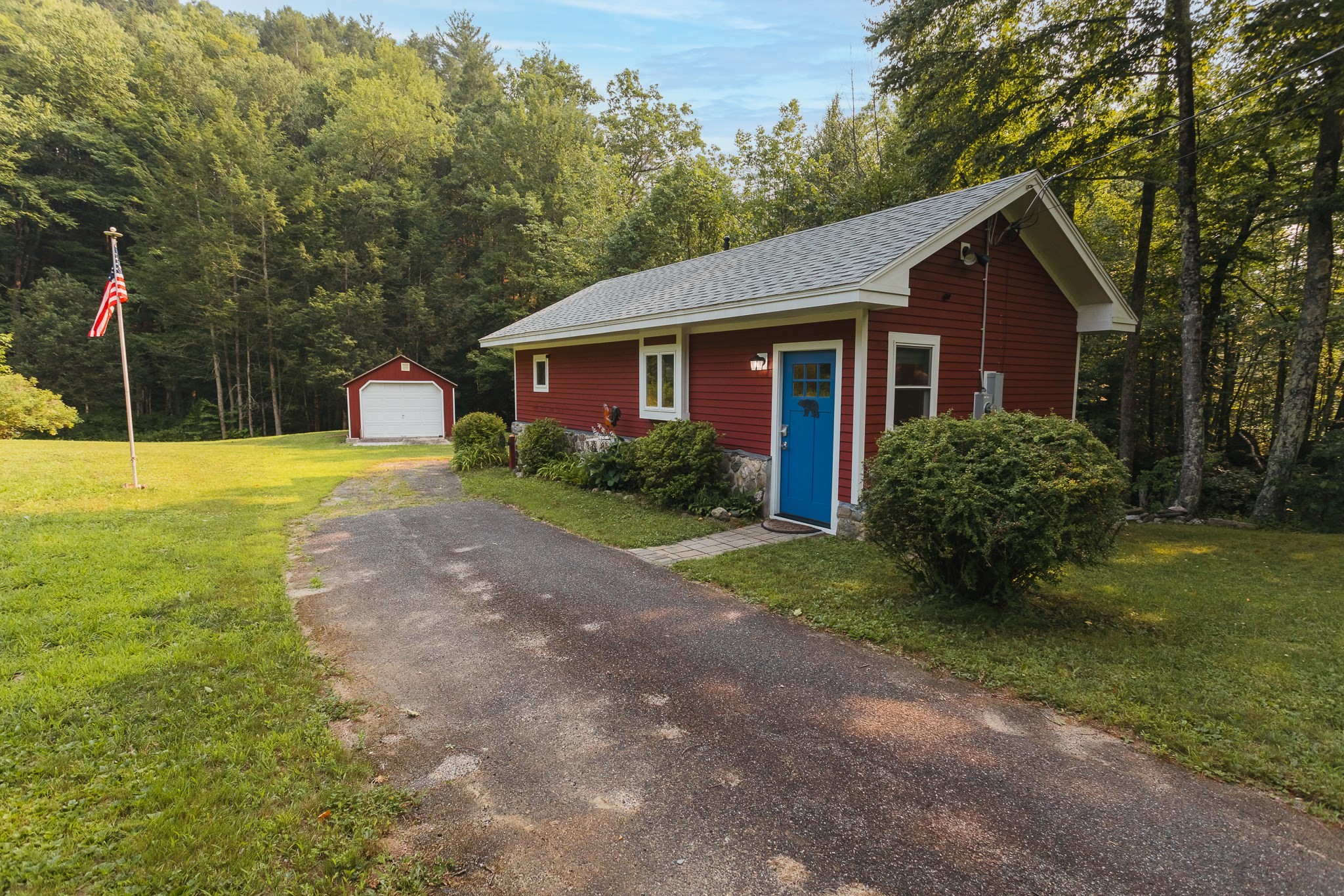 1-bed Single Family at 20 Rowe Rd, Charlemont