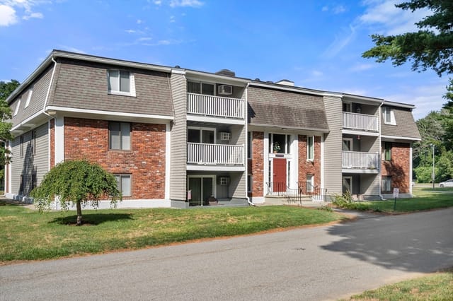 2-bed Condo at 220 Bedford # 5H, Bridgewater
