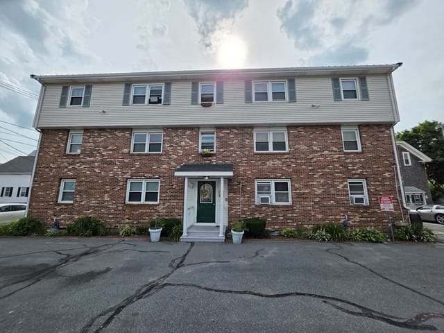 2-bed Condo at 1040 Cove Road Unit 4 # 4, New Bedford