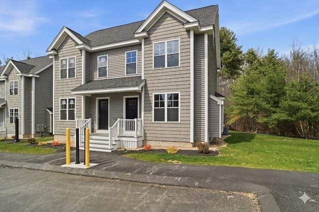 2-bed Condo at 16 Ambrose Way # 16, Shirley