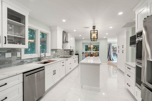 Casa Unifamiliar de 4 habitaciones en 47 Dedham St, Sharon