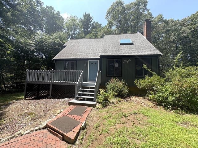3-bed Single Family at 12 Walnut St, Millis