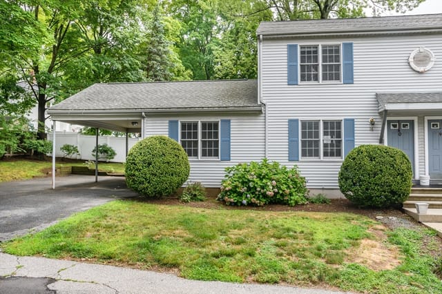 3-bed Condo at 16 Willow St # 16, Natick