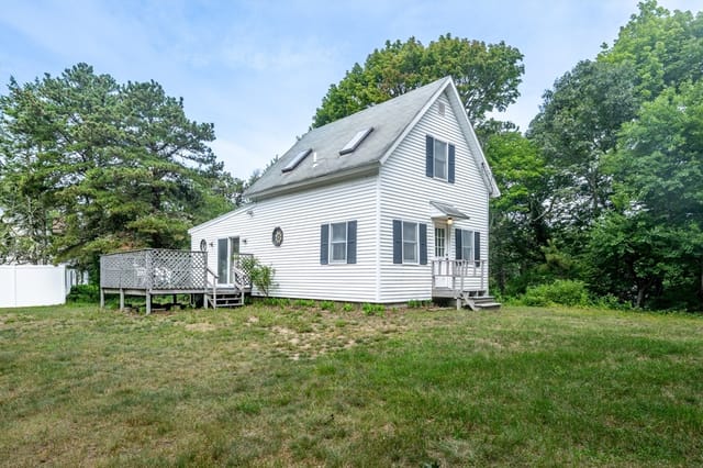 2-bed Single Family at 419 Great Western Rd, Harwich