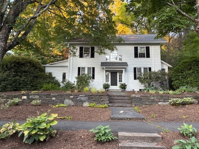Casa Unifamiliar de 3 quartos em 100 Dana, Amherst