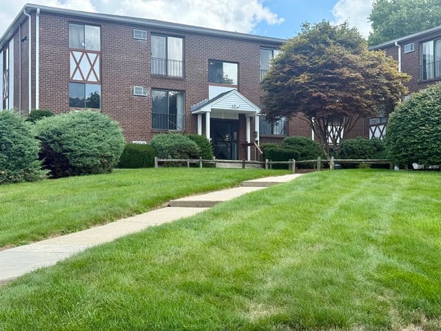 2-bed Condo at 127 King St # 209, Franklin