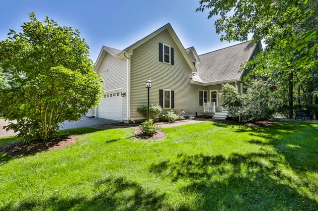 3-bed Condo at 9 Partridge Ln # 9, Atkinson