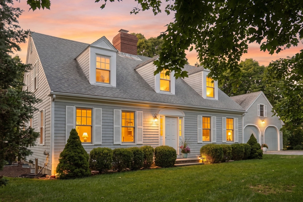 4-bed Single Family at 2000 Bridge Rd, Eastham