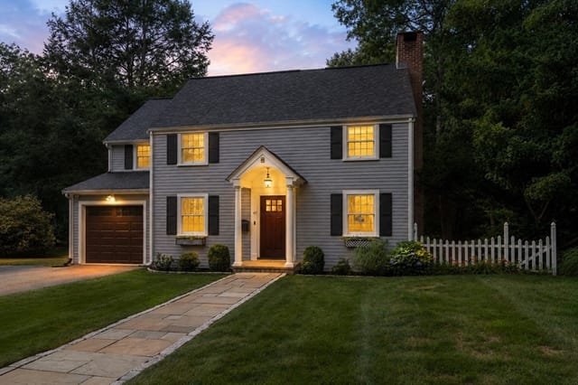 4-bed Single Family at 42 Sheridan Rd, Wellesley