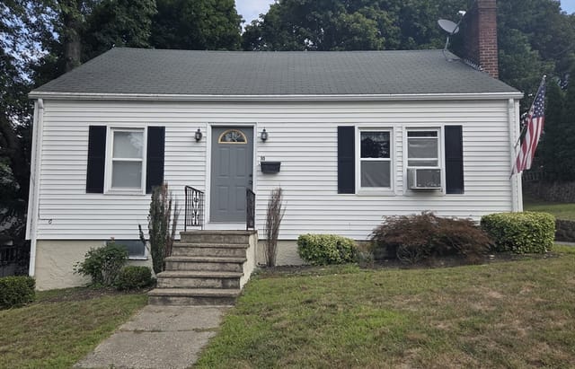 Casa Unifamiliar de 3 habitaciones en 10 Duke Street, Swampscott