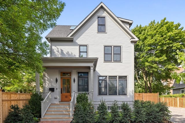 Casa Unifamiliar de 5 habitaciones en 13 Hubbard Avenue, Cambridge