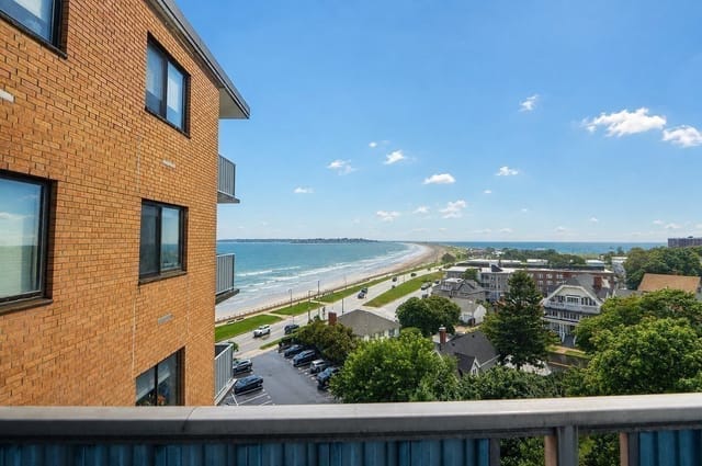 1-bed Condo at 300 Lynn Shore Dr # 903, Lynn