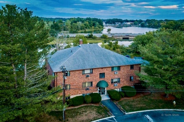 2-bed Condo at 36 Bayview Terrace # 4, Danvers