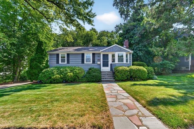 Casa Unifamiliar de 3 habitaciones en 462 Chestnut St, Needham