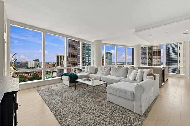2-bed Condo at 1 Franklin St # 2604, Boston