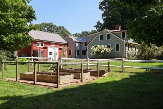 4-bed Single Family at 56 Brigantine Cir, Norwell