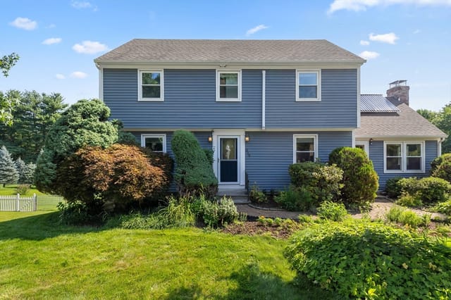 Casa Unifamiliar de 4 habitaciones en 515 Prospect St, West Boylston