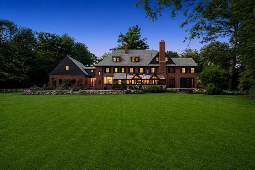9-bed Single Family at 372 Warren St, Brookline