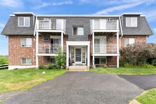 1-bed Condo at 145 Essex Avenue # 405, Gloucester