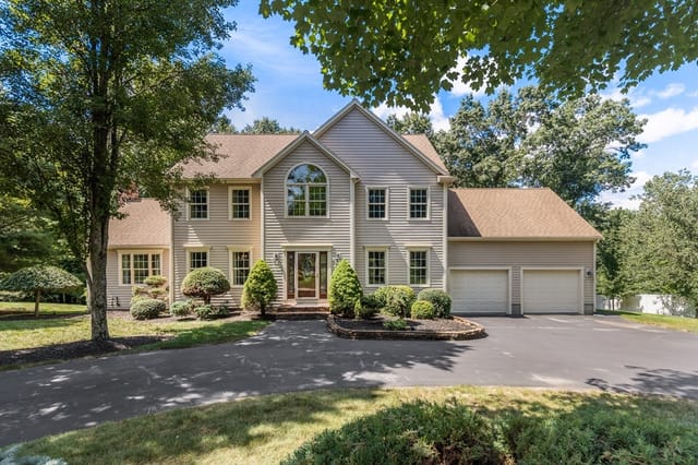 Casa Unifamiliar de 4 habitaciones en 90 Northridge Dr, East Bridgewater