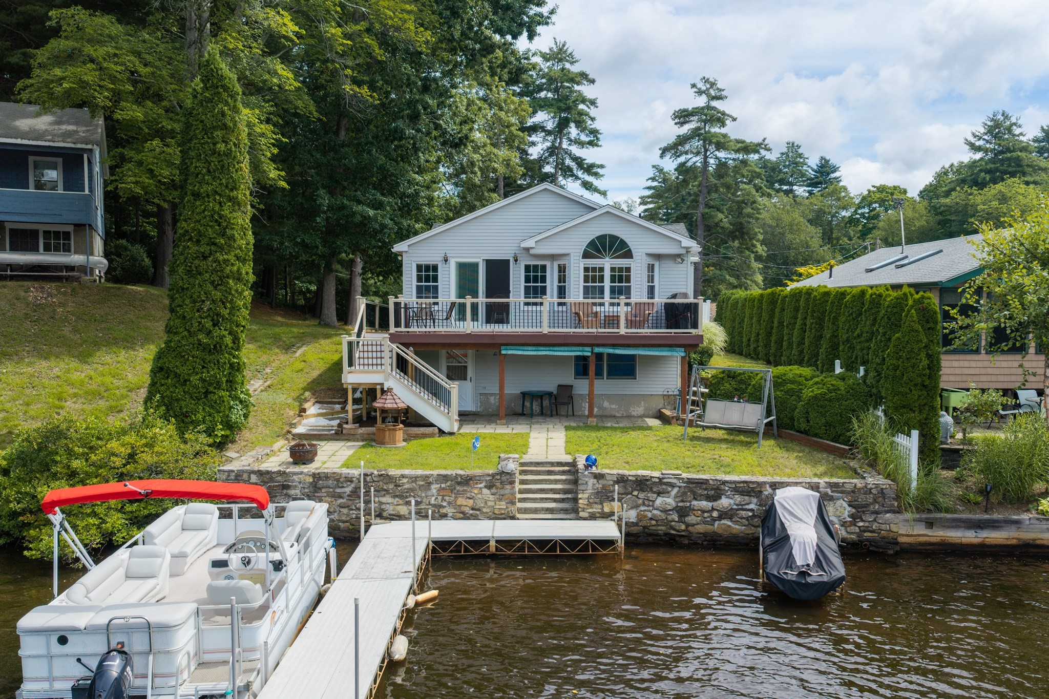 3-bed Single Family at 4 Shore Ln, Holland