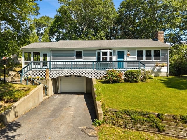 2-bed Single Family at 84 Eel Pond Rd, Bourne