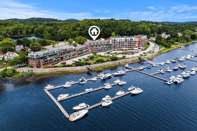 Condominio de 2 habitaciones en 60 Merrimac St # 615, Amesbury