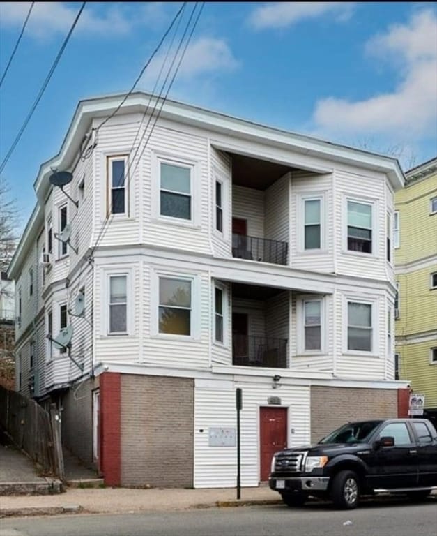 10-bed Multi-Family at 455 Washington St, Haverhill