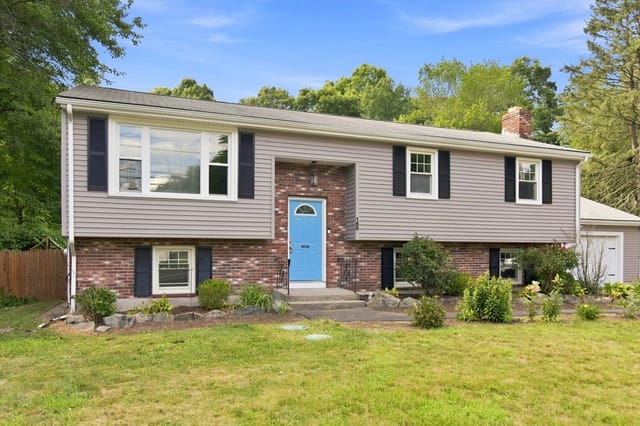 3-bed Single Family at 160 E Main Street, Norton