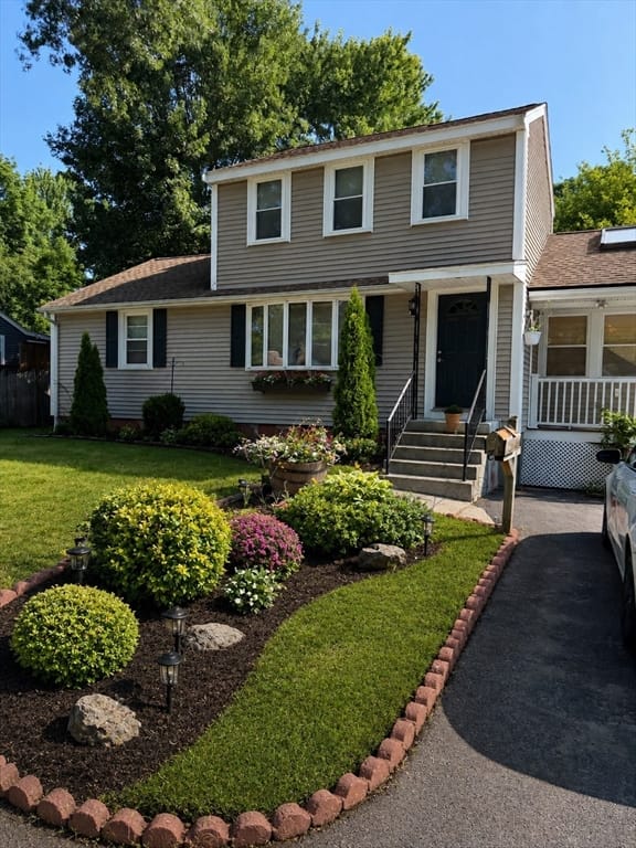4-bed Single Family at 28 Walnut Ter, Avon