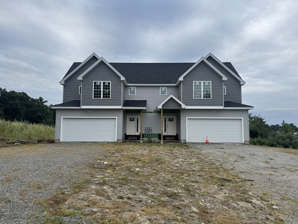 3-bed Condo at 13 Pond St # 13, Lunenburg