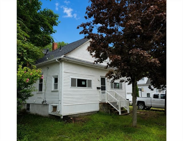 3-bed Single Family at 16 Ash St, Fairhaven