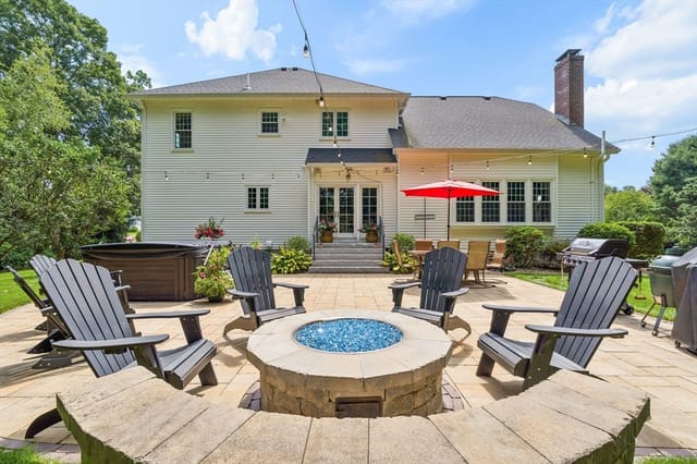 4-bed Single Family at 19 Northern Spy Road, Franklin