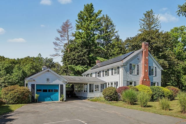 3-bed Single Family at 66 Glendale St, Easthampton