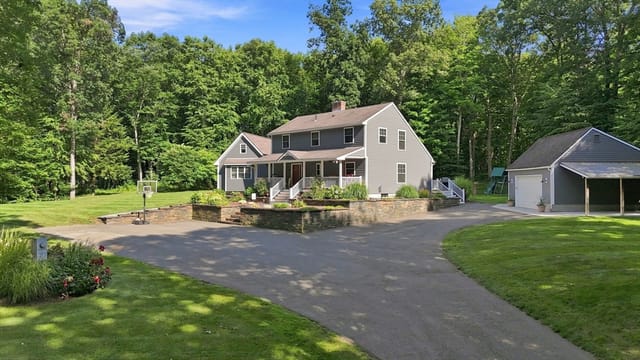 3-bed Single Family at 51 Barton Ave, Belchertown