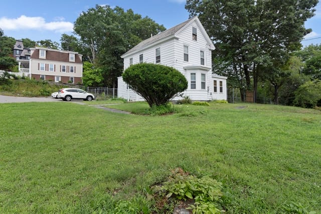 8-bed Multi-Family at 88 Ashburnham St, Fitchburg