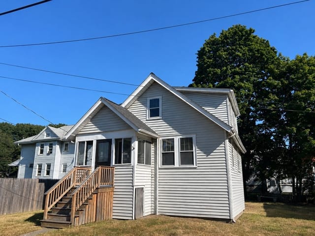 2-bed Single Family at 2 Circuit Road, Braintree